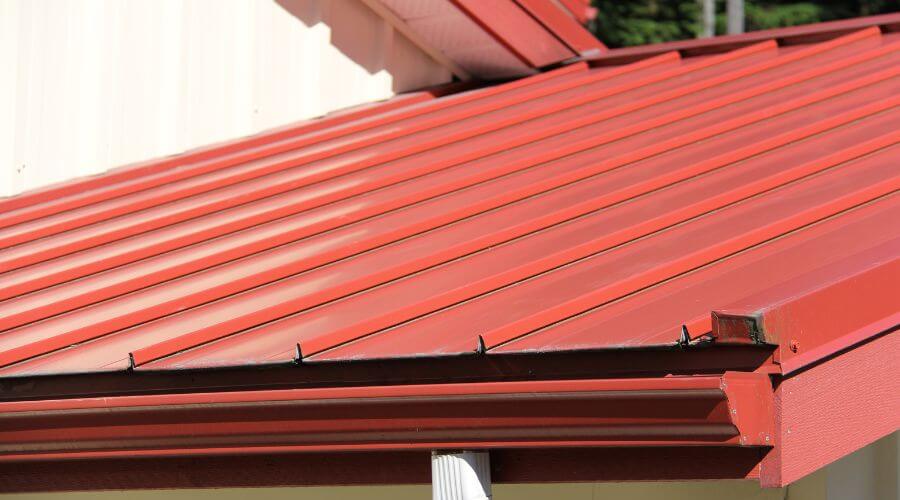 Roof Gutter Cleaning in Mapleton, ND